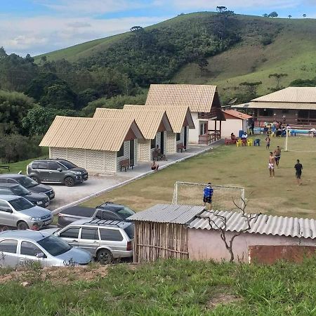 Pousada Recanto Feliz Carvalhos Mg Bagian luar foto