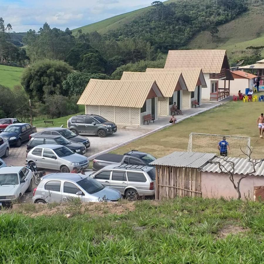 Pousada Recanto Feliz Carvalhos Mg Bagian luar foto