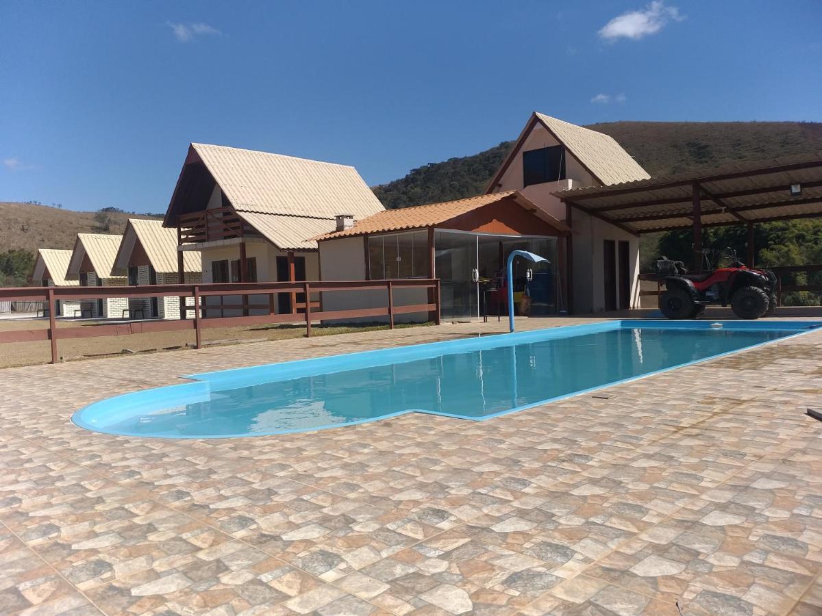 Pousada Recanto Feliz Carvalhos Mg Bagian luar foto