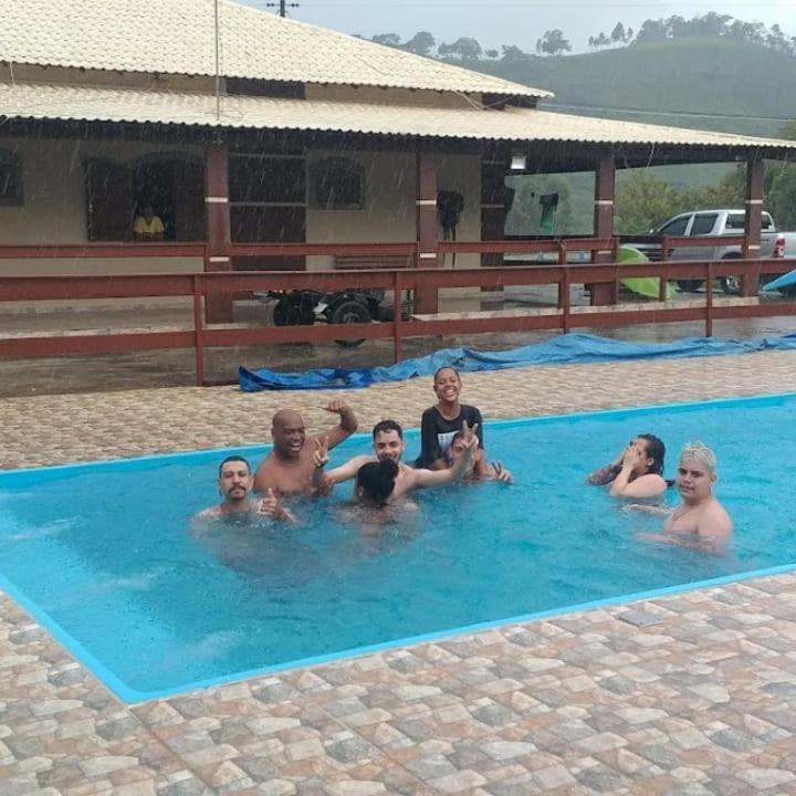 Pousada Recanto Feliz Carvalhos Mg Bagian luar foto