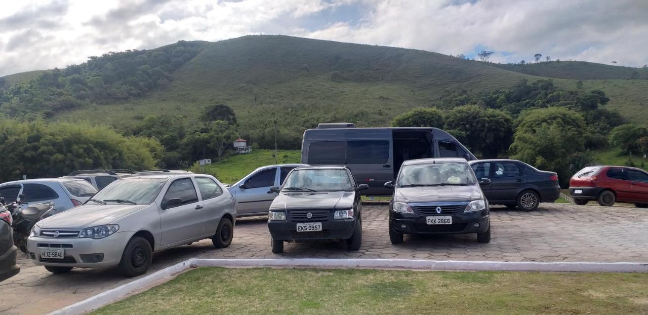 Pousada Recanto Feliz Carvalhos Mg Bagian luar foto