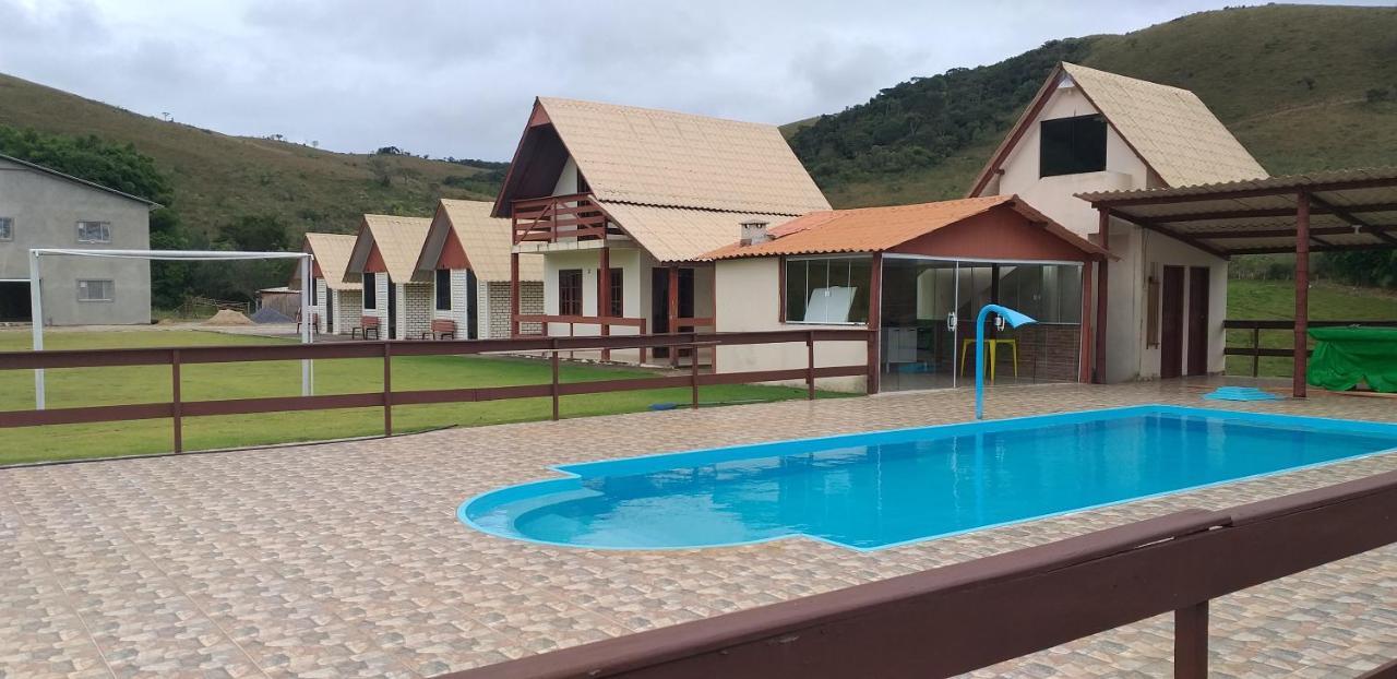 Pousada Recanto Feliz Carvalhos Mg Bagian luar foto